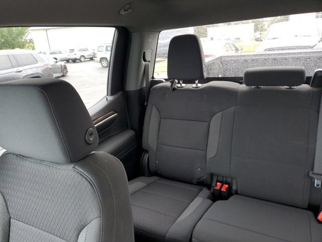 Used 2023 Chevrolet Silverado 1500 RST w/ Redline Edition AWD/4WD image 13