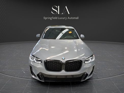 Used 2023 BMW X4 xDrive30i AWD/4WD image 3