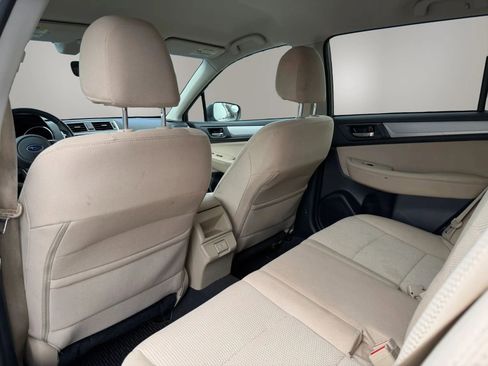 Used 2019 Subaru Outback 2.5i Premium AWD/4WD image 31