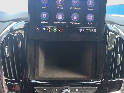 Used 2023 Chevrolet Traverse LT AWD/4WD image 13