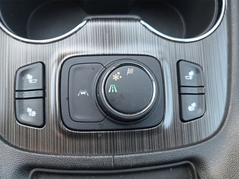 Used 2023 GMC Acadia SLT image 35