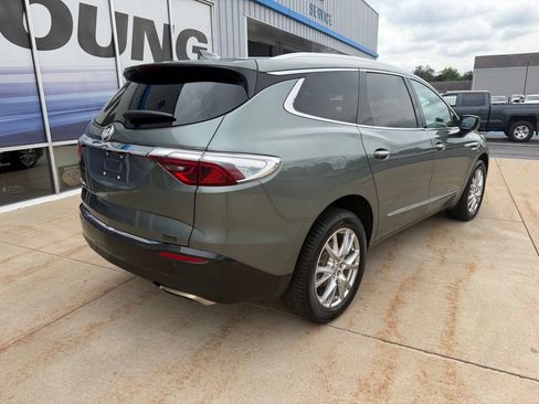 Used 2023 Buick Enclave Essence w/ Experience Buick Package AWD/4WD image 3