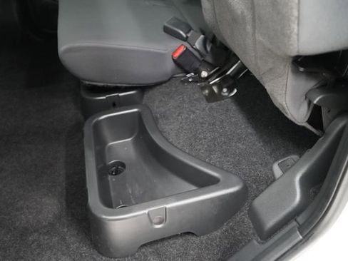 Used 2024 Nissan Frontier SV AWD/4WD image 40