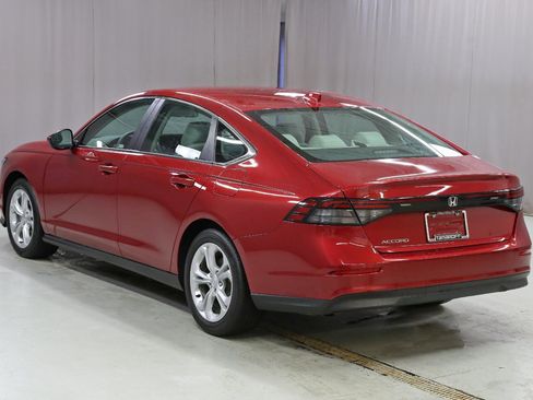 Certified 2023 Honda Accord LX image 18