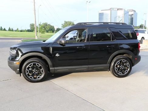 Used 2025 Ford Bronco Sport Outer Banks w/ Outer Banks Tech Package+ AWD/4WD image 4