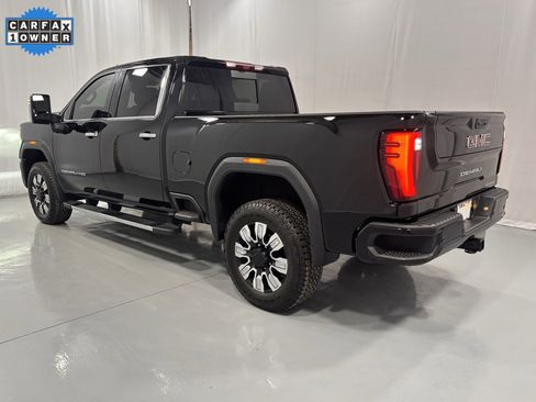 Used 2024 GMC Sierra 2500 Denali w/ Denali Reserve Package image 8