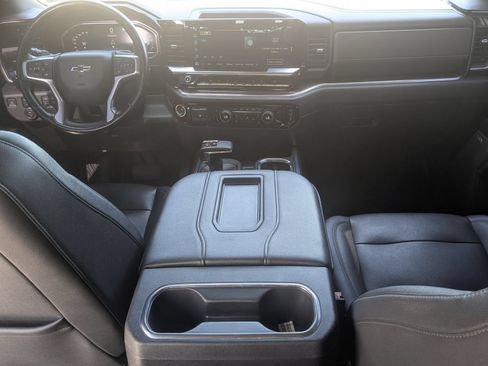 Used 2022 Chevrolet Silverado 1500 LT Trail Boss w/ Convenience Package II AWD/4WD image 31