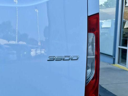 Used 2024 Mercedes-Benz Sprinter 3500 image 9