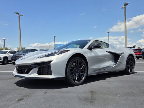 New 2026 Chevrolet Corvette Z06 RWD image 2