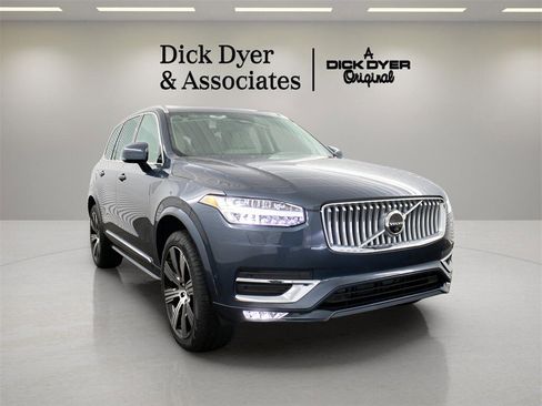 New 2025 Volvo XC90 B6 Plus w/ Protection Package Premier image 10