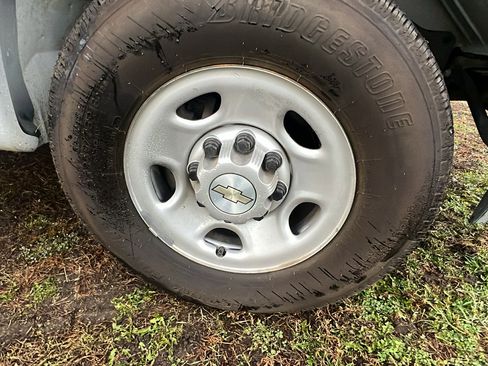 Used 2021 Chevrolet Express 3500 LS image 9