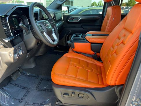 Used 2024 GMC Sierra 1500 Elevation AWD/4WD image 9