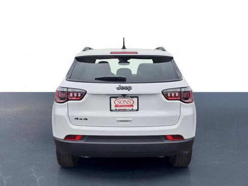 New 2026 Jeep Compass Latitude AWD/4WD image 10