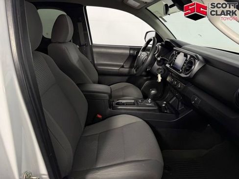 Used 2020 Toyota Tacoma SR image 14
