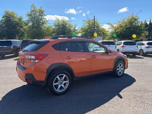 Used 2019 Subaru Crosstrek 2.0i Premium AWD/4WD image 3