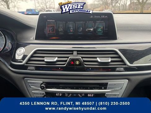 Used 2017 BMW 750i xDrive image 21