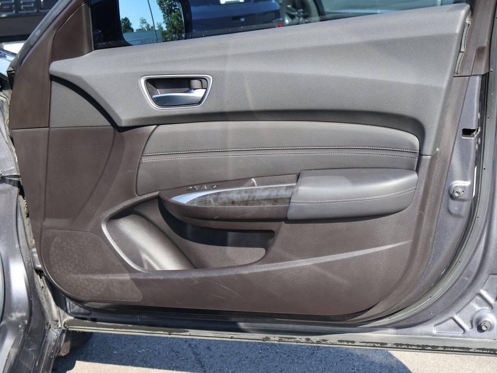 Used 2019 Acura TLX FWD image 11