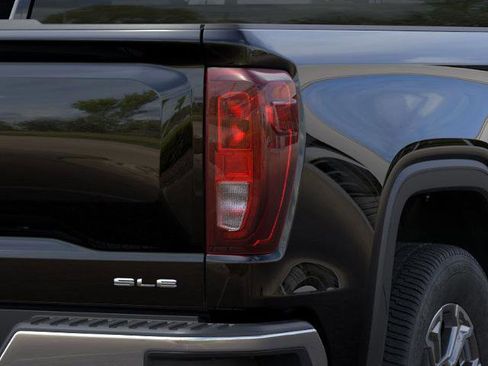 New 2026 GMC Sierra 1500 SLE RWD image 11