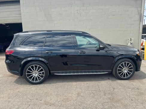 Used 2024 Mercedes-Benz GLS 580 4MATIC w/ Night Package image 12