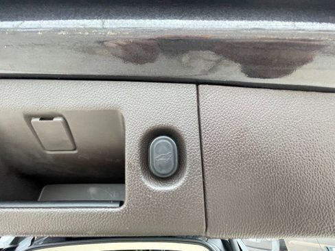 Used 2017 GMC Yukon Denali w/ Open Road Package image 17