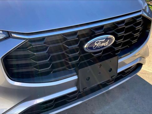 Used 2024 Ford Escape ST-Line image 32