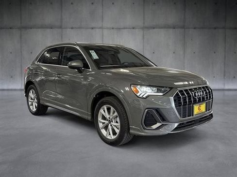 Certified 2025 Audi Q3 2.0T Premium w/ Convenience Package AWD/4WD image 7