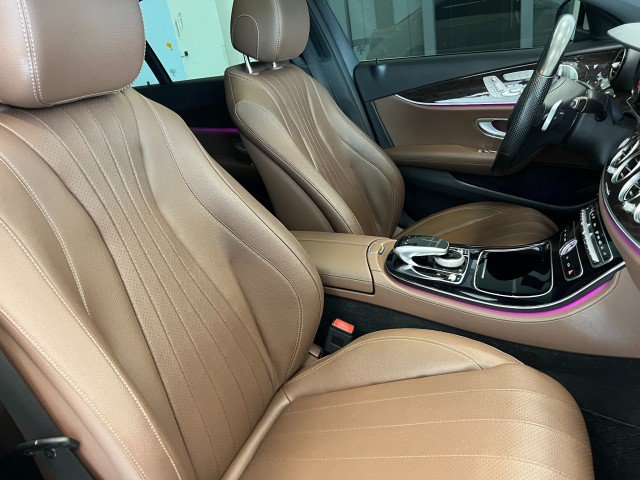 Used 2017 Mercedes-Benz E 300 4MATIC image 14