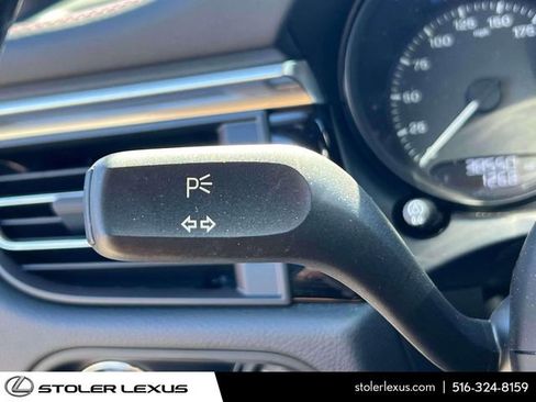 Used 2022 Porsche Macan S image 28