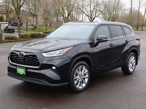 Used 2022 Toyota Highlander Limited image 10