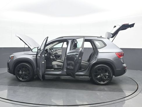 Used 2023 Volkswagen Taos S AWD/4WD image 37