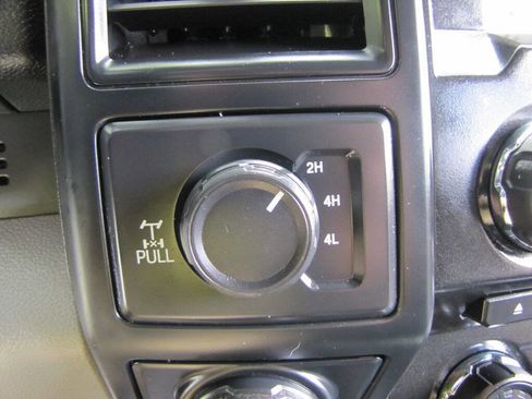 Used 2018 Ford F150 XL w/ Equipment Group 101A Mid AWD/4WD image 38