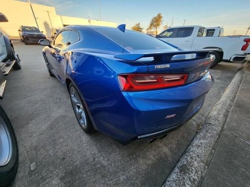 Used 2016 Chevrolet Camaro SS image 4