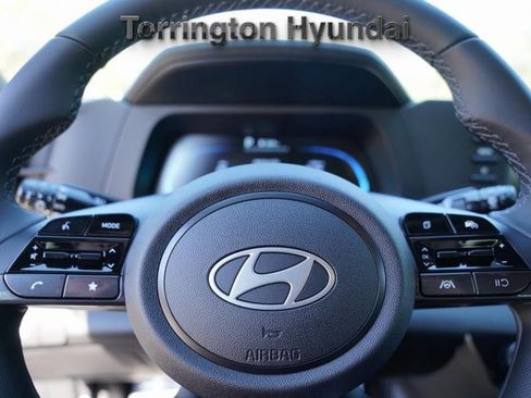 New 2025 Hyundai Elantra Sport image 17