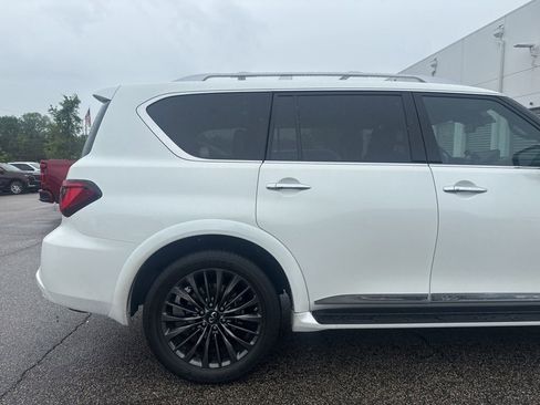 Used 2024 INFINITI QX80 Sensory w/ Cargo Package AWD/4WD image 12