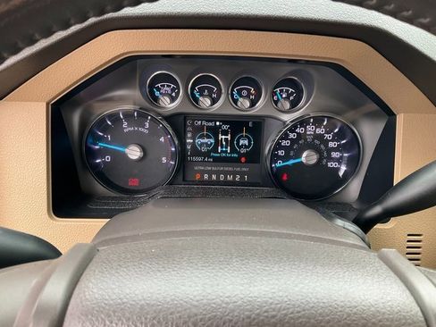 Used 2016 Ford F250 Lariat w/ Chrome Package image 10