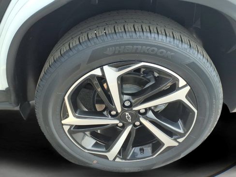Used 2023 Chevrolet TrailBlazer RS w/ Convenience Package AWD/4WD image 14