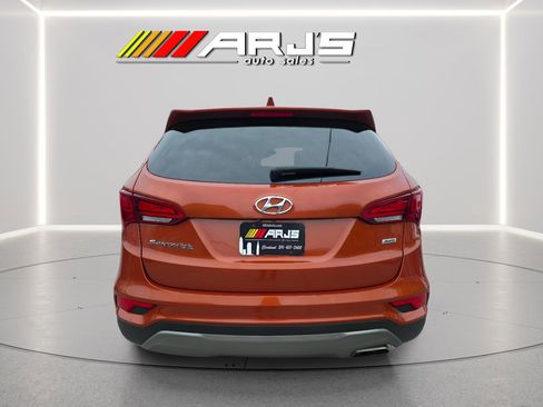 Used 2017 Hyundai Santa Fe Sport AWD/4WD image 3