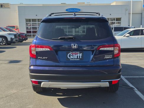 Used 2019 Honda Pilot Touring image 7