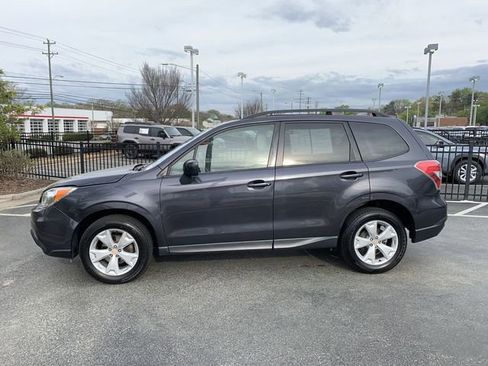 Used 2016 Subaru Forester 2.5i Premium w/ All-Weather Package image 5