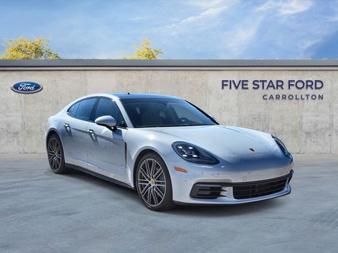 Used 2018 Porsche Panamera 4S image 1