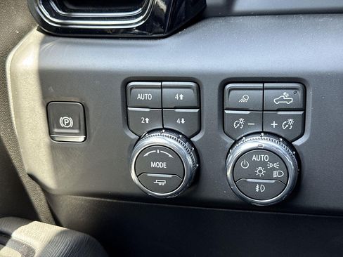 New 2026 GMC Sierra 1500 AT4X w/ AT4X AEV Edition AWD/4WD image 16