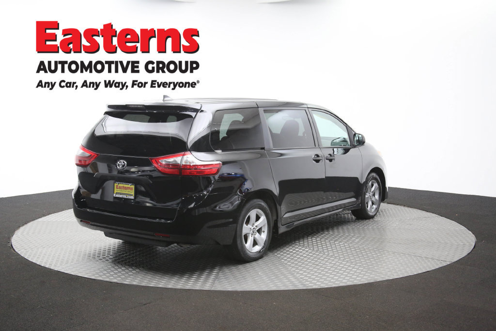 Used 2020 Toyota Sienna L FWD image 41