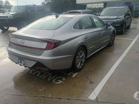 Used 2020 Hyundai Sonata SEL w/ Premium + Sunroof Package FWD image 8