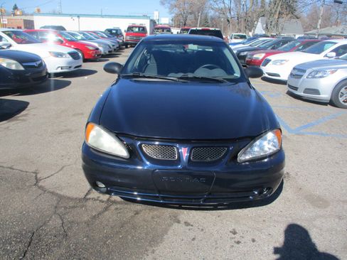 Used 2004 Pontiac Grand Am SE image 3