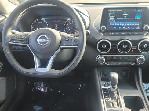 Used 2024 Nissan Sentra SV FWD image 18