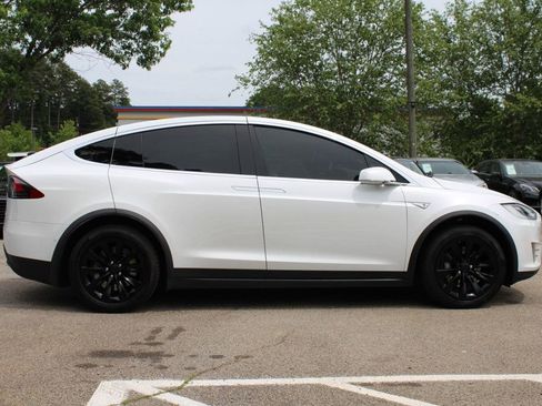 Used 2016 Tesla Model X 90D AWD/4WD image 5