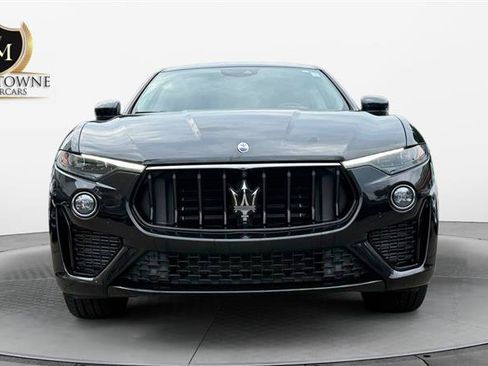 Used 2023 Maserati Levante Modena AWD/4WD image 8