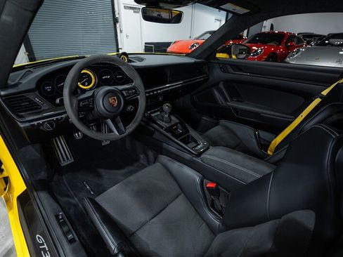 Used 2022 Porsche 911 GT3 RWD image 18