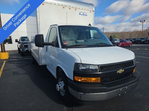 Used 2023 Chevrolet Express 3500 w/ Power Convenience Package image 7