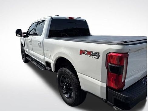 Used 2023 Ford F250 Lariat w/ Lariat Ultimate Package AWD/4WD image 4